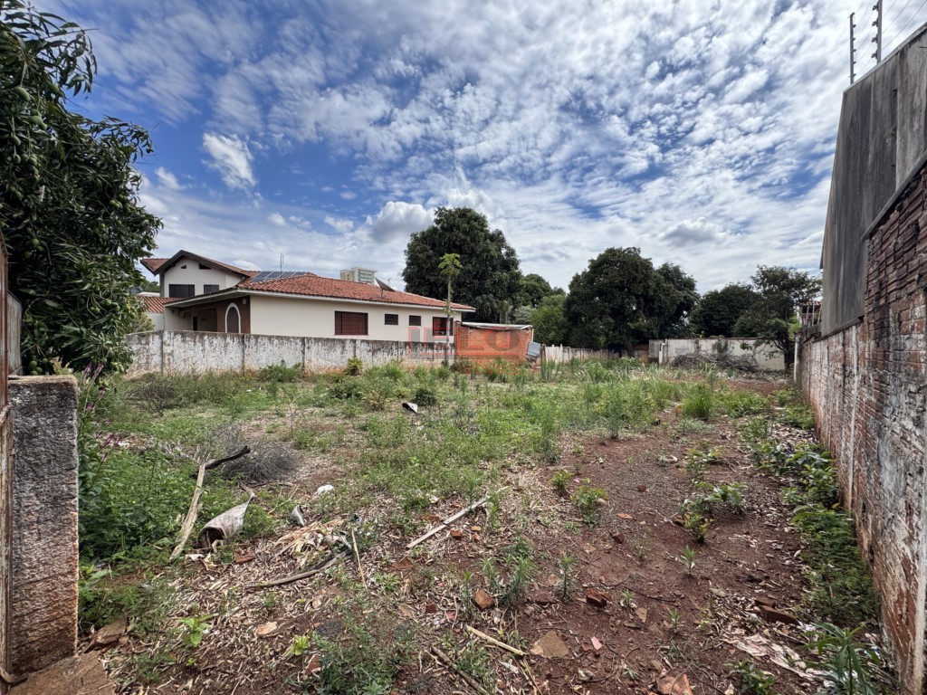 Terreno para venda no Zona 02 em Maringa com 600m² por R$ 980.000,00