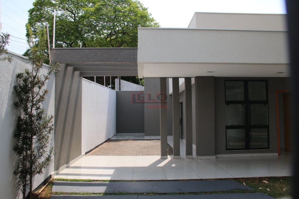 Casa Residencial para venda no Conj Res Ney Braga em Maringa com 211,37m² por R$ 499.000,00