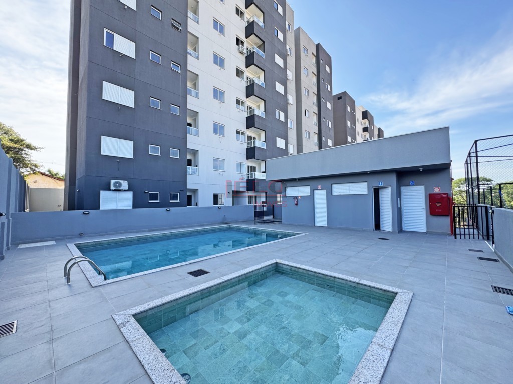 Apartamento para venda no Parque Industrial em Maringa com 83m² por R$ 350.000,00