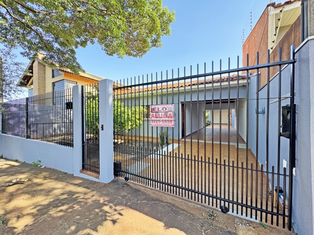 Casa Residencial para locacao no Jardim Paris em Maringa com 163,8m² por R$ 2.500,00