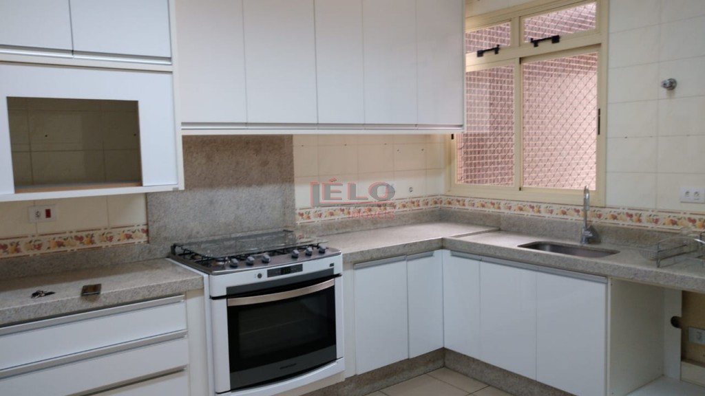 Apartamento para venda no Zona 01 em Maringa com 257,88m² por R$ 980.000,00