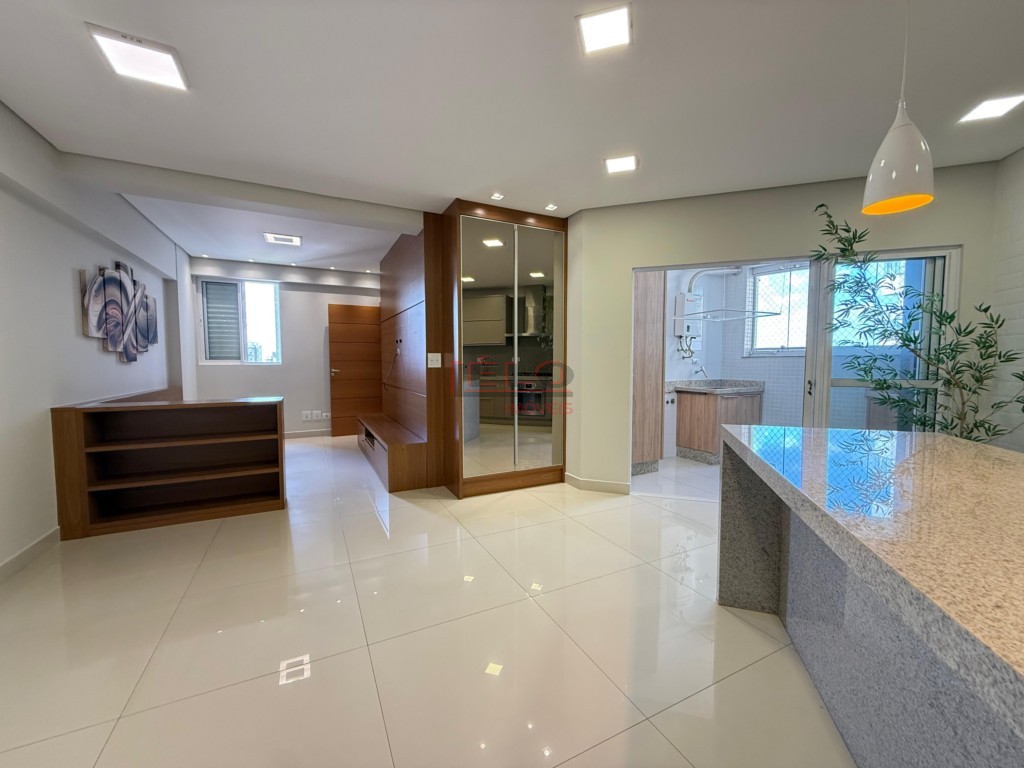 Apartamento para locacao no Novo Centro em Maringa com 174,07m² por R$ 3.400,00