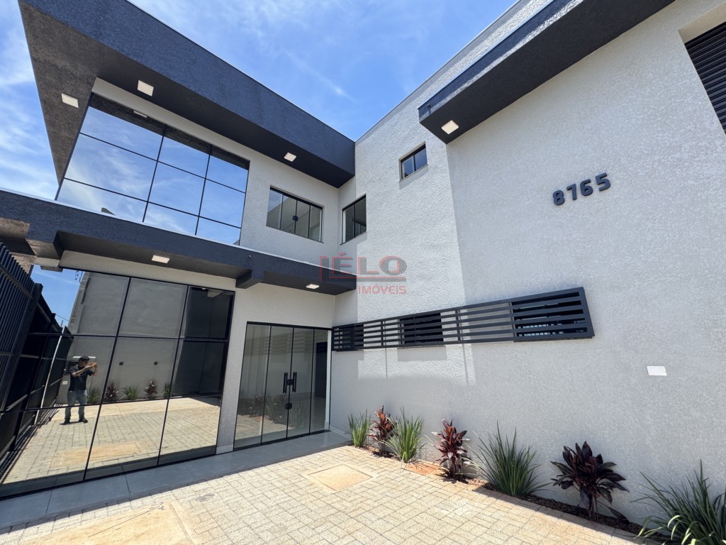 Barracão para locacao no Jardim Dias II em Maringa com 445,86m² por R$ 8.000,00