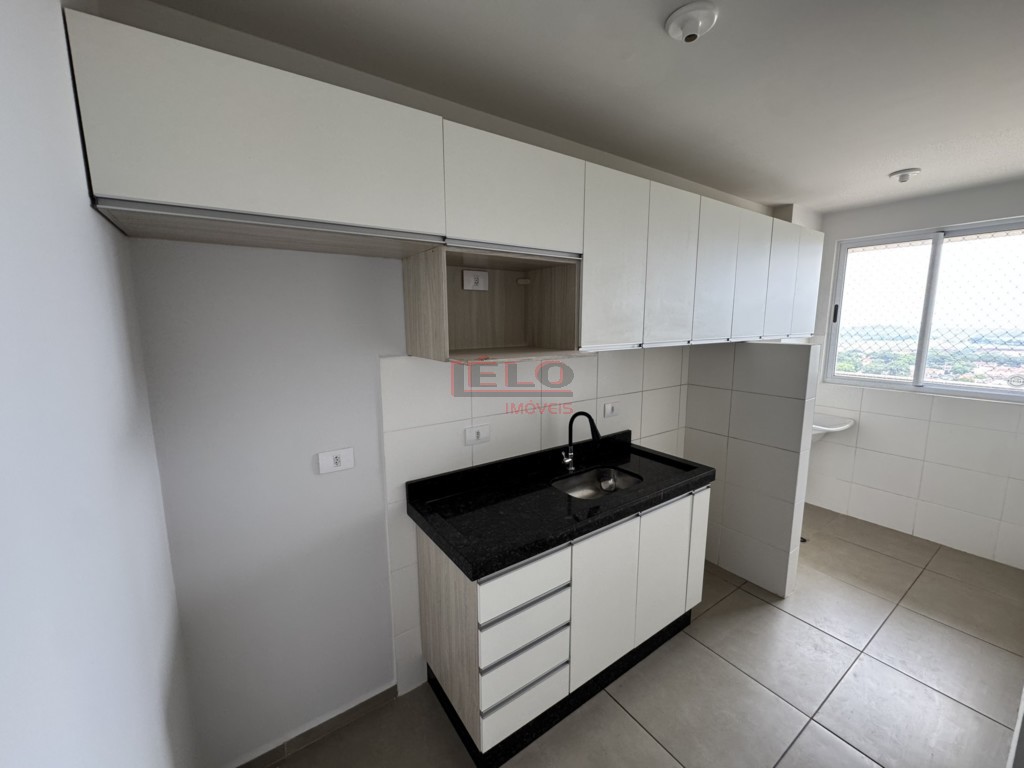 Apartamento para venda no Jardim das Estacoes em Maringa com 69m² por R$ 298.000,00