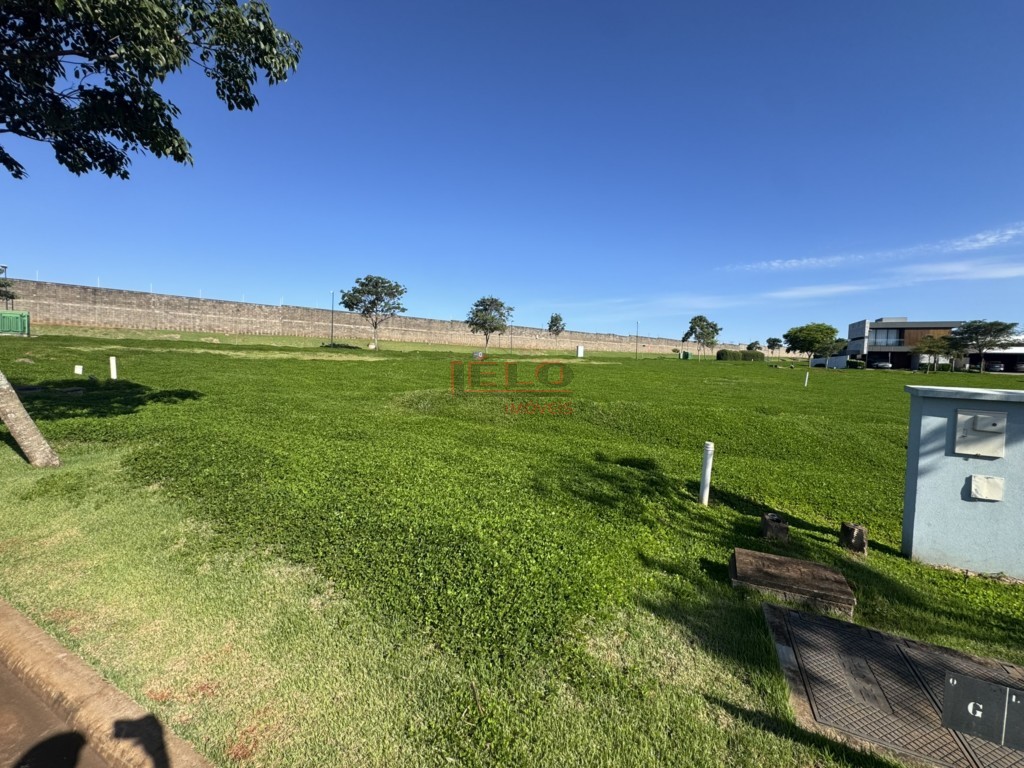 Terreno para venda no Jardins de Monet Residence em Maringa com 450m² por R$ 549.000,00