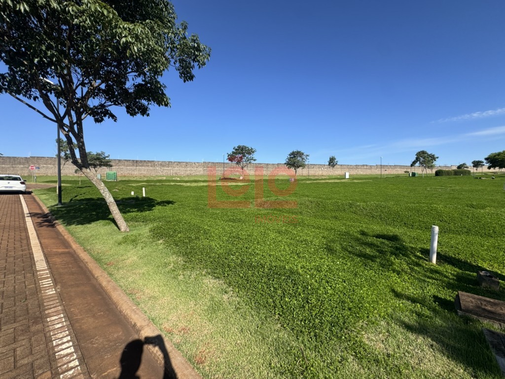 Terreno para venda no Jardins de Monet Residence em Maringa com 450m² por R$ 549.000,00
