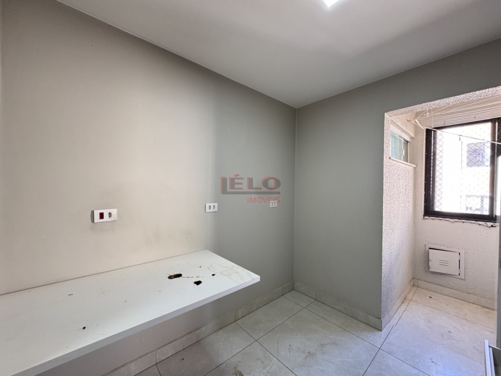 Apartamento para locacao no Zona 08 em Maringa com 73,12m² por R$ 1.500,00