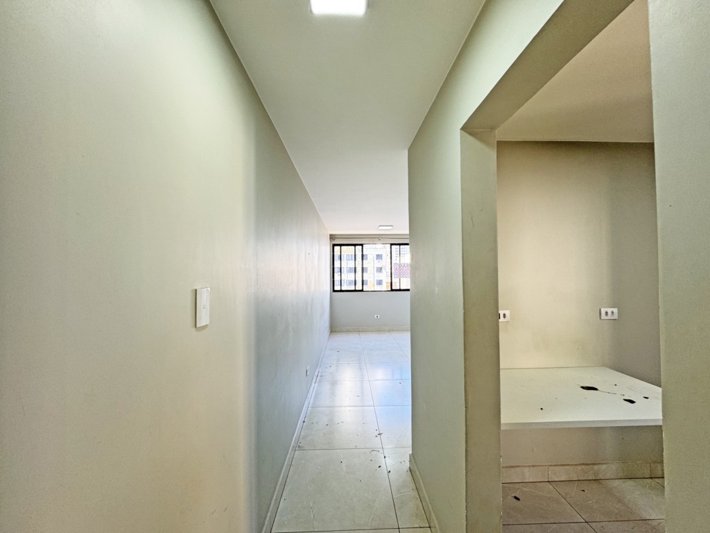 Apartamento para locacao no Zona 08 em Maringa com 73,12m² por R$ 1.500,00