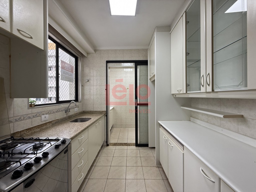 Apartamento para locacao no Zona 07 em Maringa com 133,85m² por R$ 2.300,00