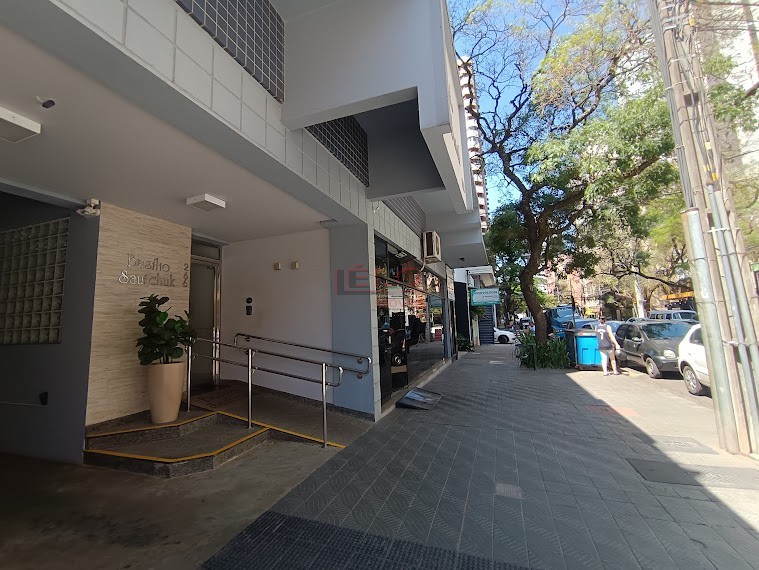 Apartamento para venda no Zona 01 em Maringa com 86,52m² por R$ 269.000,00