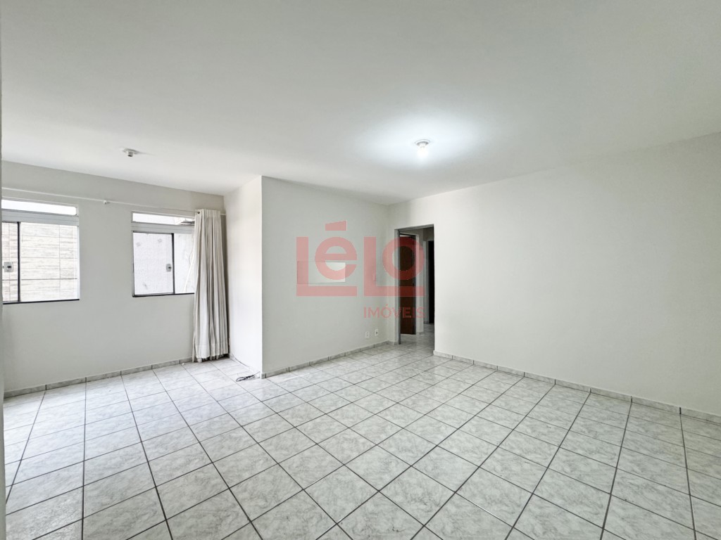 Apartamento para locacao no Zona 07 em Maringa com 97,22m² por R$ 1.400,00