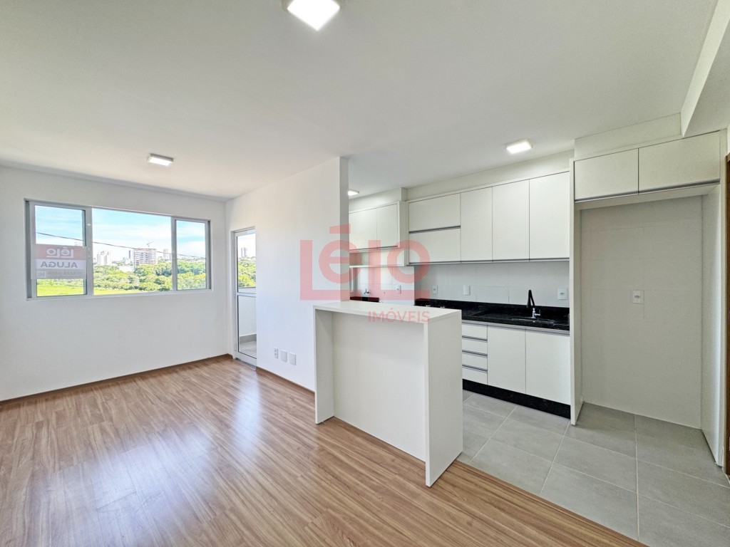 Apartamento para locacao no Jardim Italia II em Maringa com 67,84m² por R$ 2.200,00