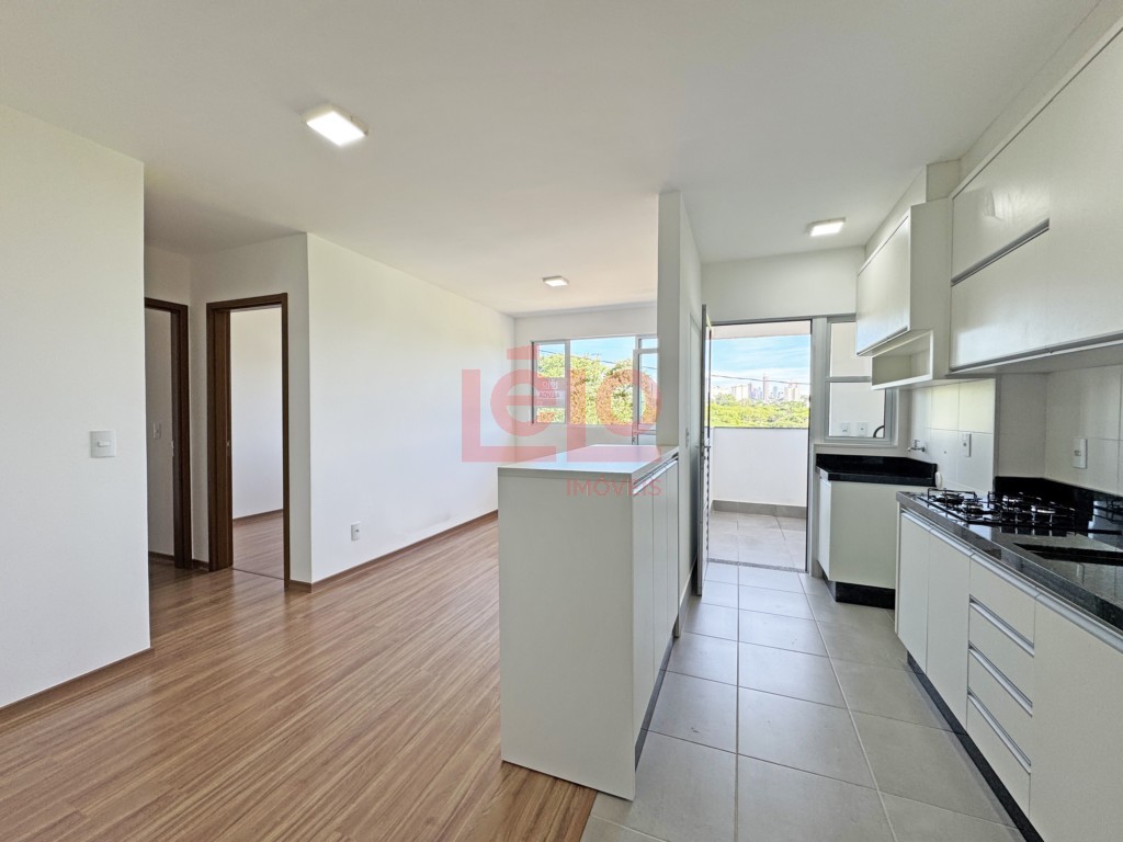 Apartamento para locacao no Jardim Italia II em Maringa com 67,84m² por R$ 2.200,00