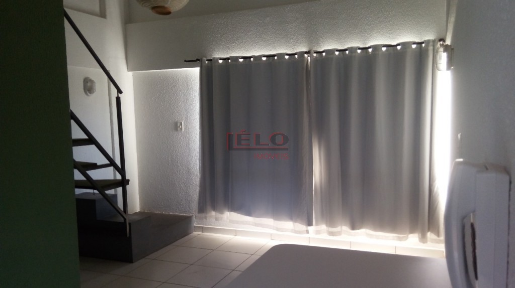 Apartamento para venda no Zona 07 em Maringa com 68,31m² por R$ 180.000,00