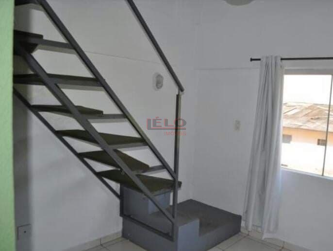 Apartamento para venda no Zona 07 em Maringa com 68,31m² por R$ 180.000,00