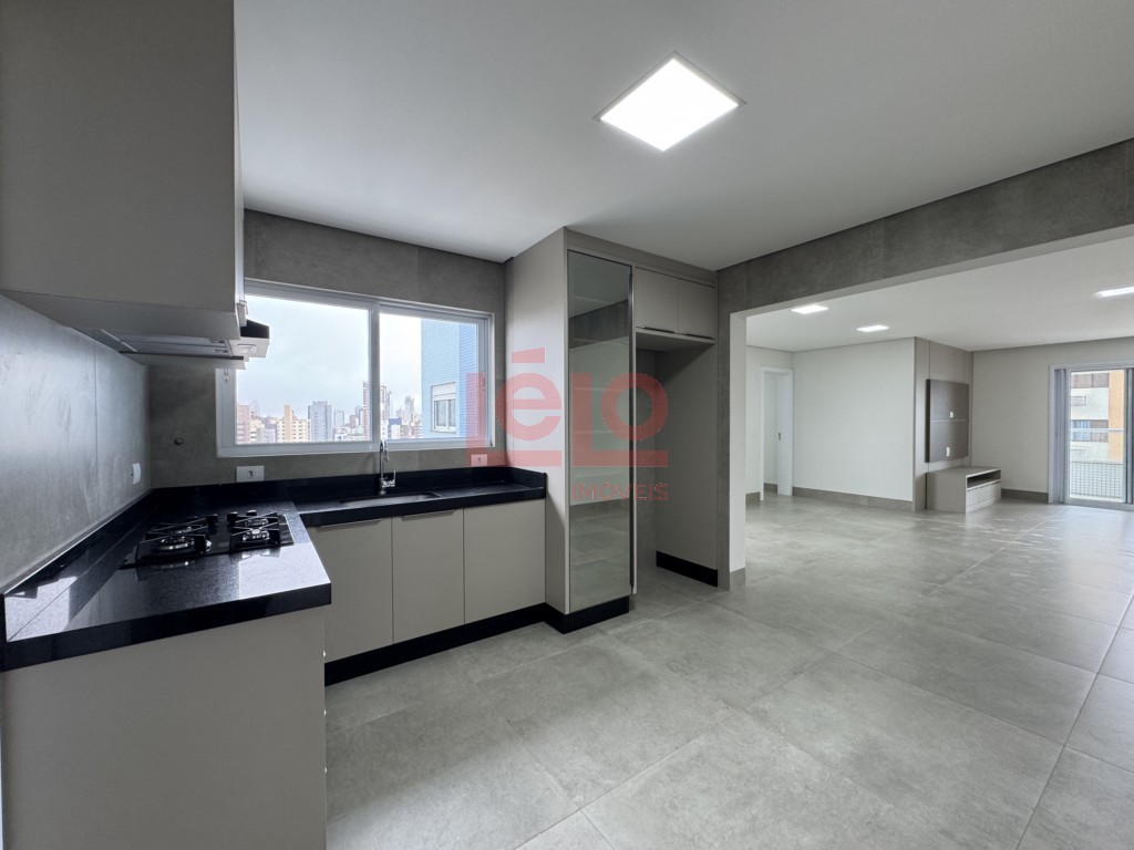 Apartamento para locacao no Zona 07 em Maringa com 147m² por R$ 4.800,00