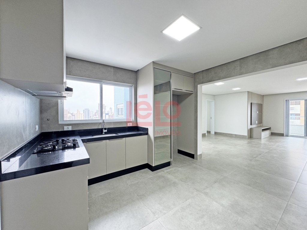 Apartamento para locacao no Zona 07 em Maringa com 147m² por R$ 4.800,00