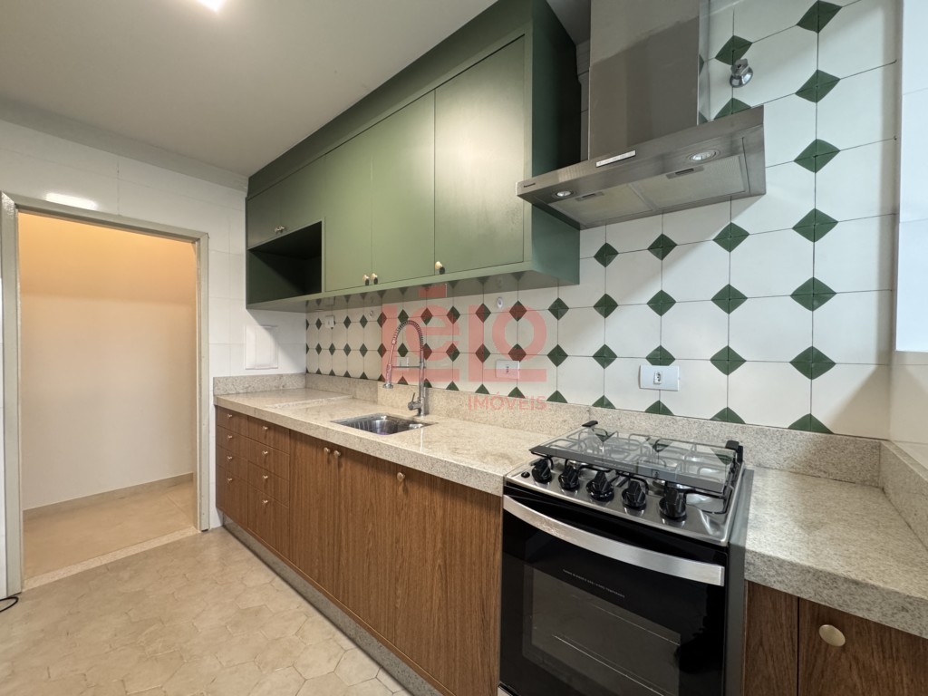 Apartamento para locacao no Zona 07 em Maringa com 113,81m² por R$ 2.500,00