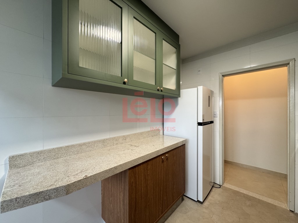 Apartamento para locacao no Zona 07 em Maringa com 113,81m² por R$ 2.500,00