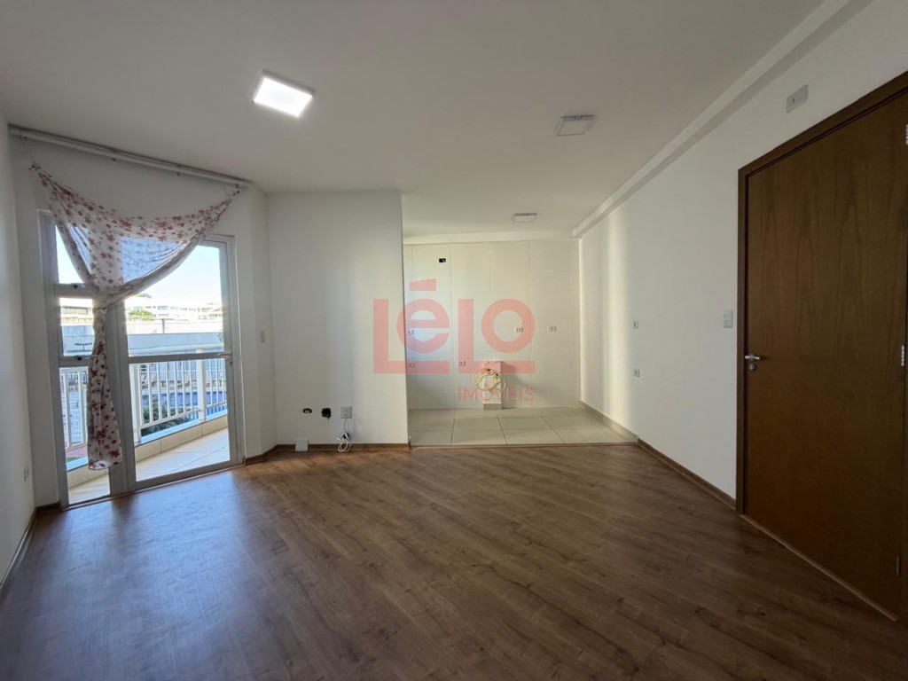 Apartamento para locacao no Jardim Santa Rosa em Maringa com 71,71m² por R$ 1.500,00