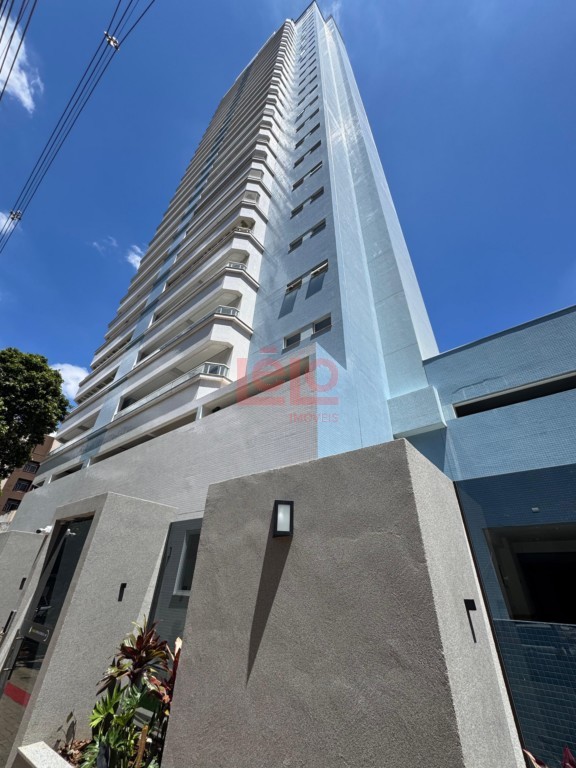 Apartamento para venda no Zona 07 em Maringa com 180m² por R$ 1.000.000,00