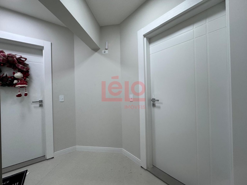 Apartamento para venda no Zona 07 em Maringa com 180m² por R$ 1.000.000,00