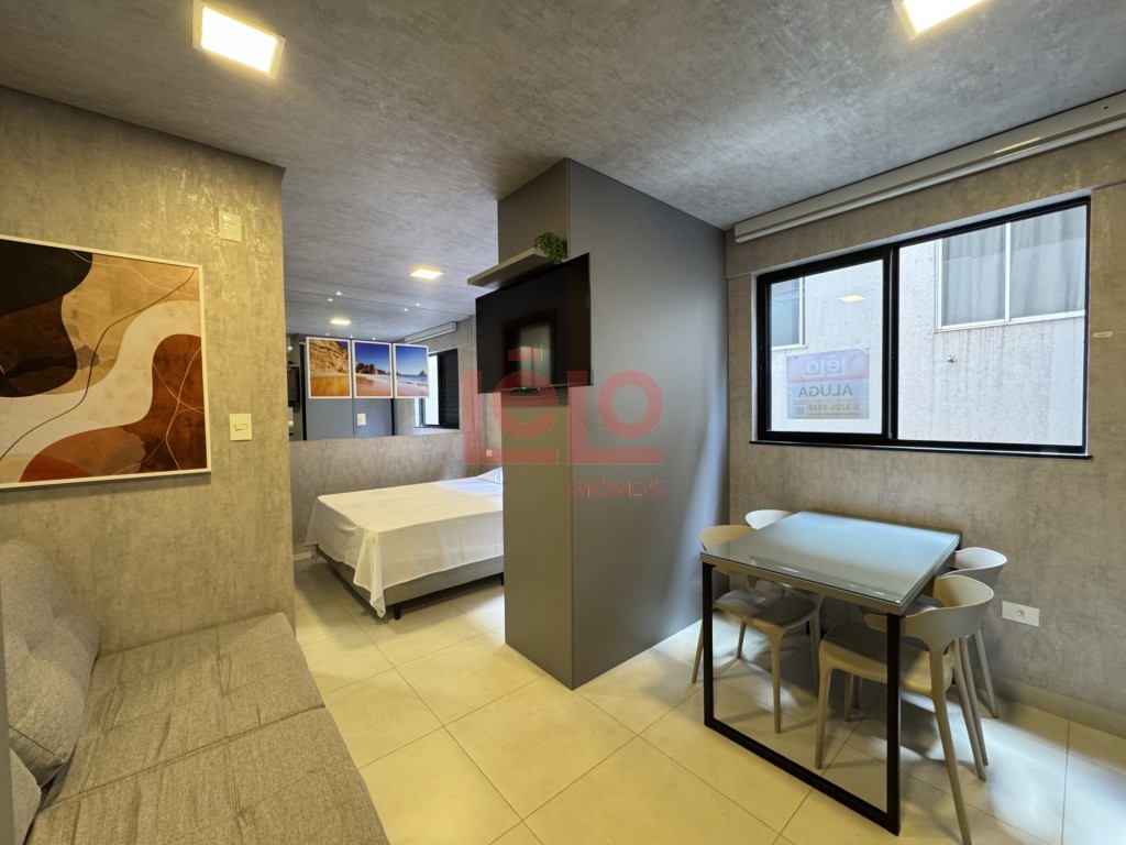 Apartamento para locacao no Zona 07 em Maringa com 67,78m² por R$ 2.400,00