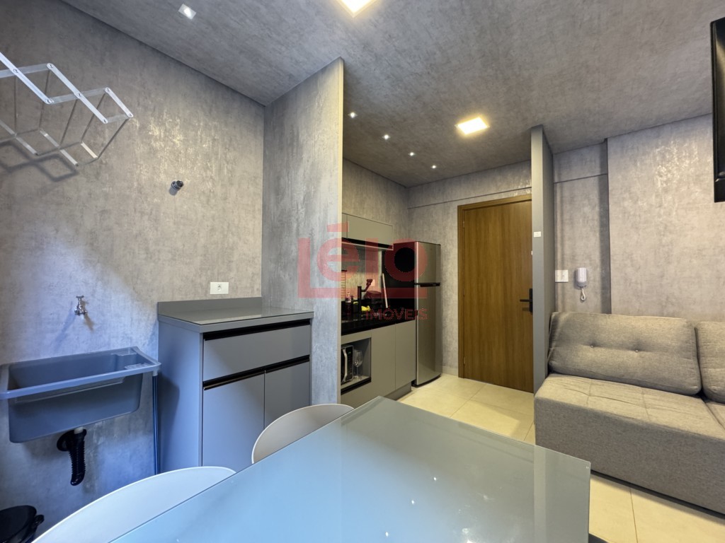 Apartamento para locacao no Zona 07 em Maringa com 67,78m² por R$ 2.400,00