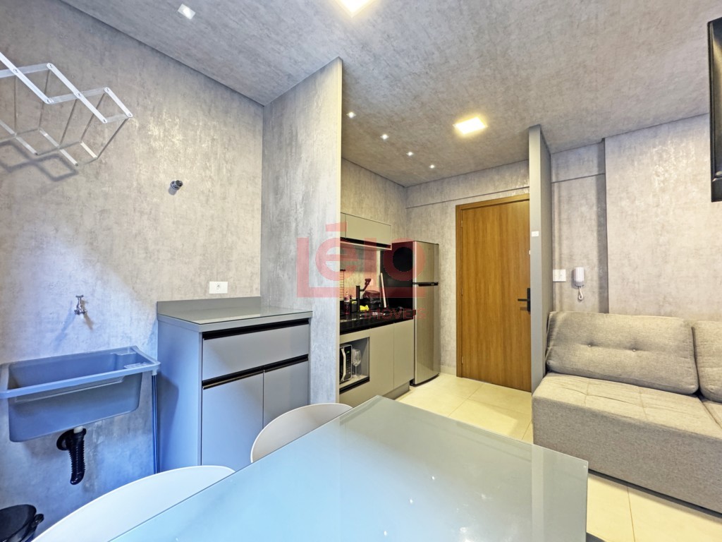 Apartamento para locacao no Zona 07 em Maringa com 67,78m² por R$ 2.400,00