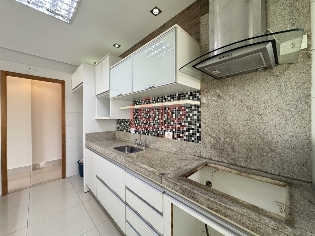 Apartamento para locacao no Vila Bosque em Maringa com 143,99m² por R$ 3.500,00