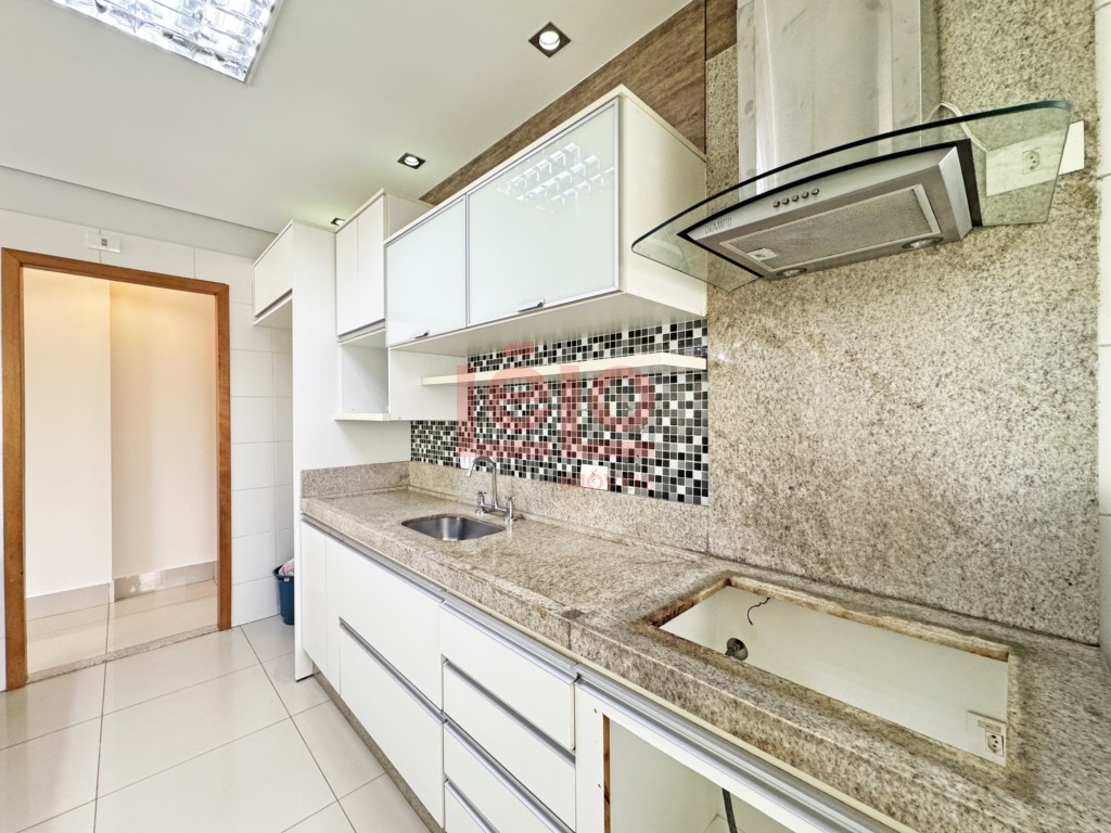 Apartamento para locacao no Vila Bosque em Maringa com 143,99m² por R$ 3.500,00