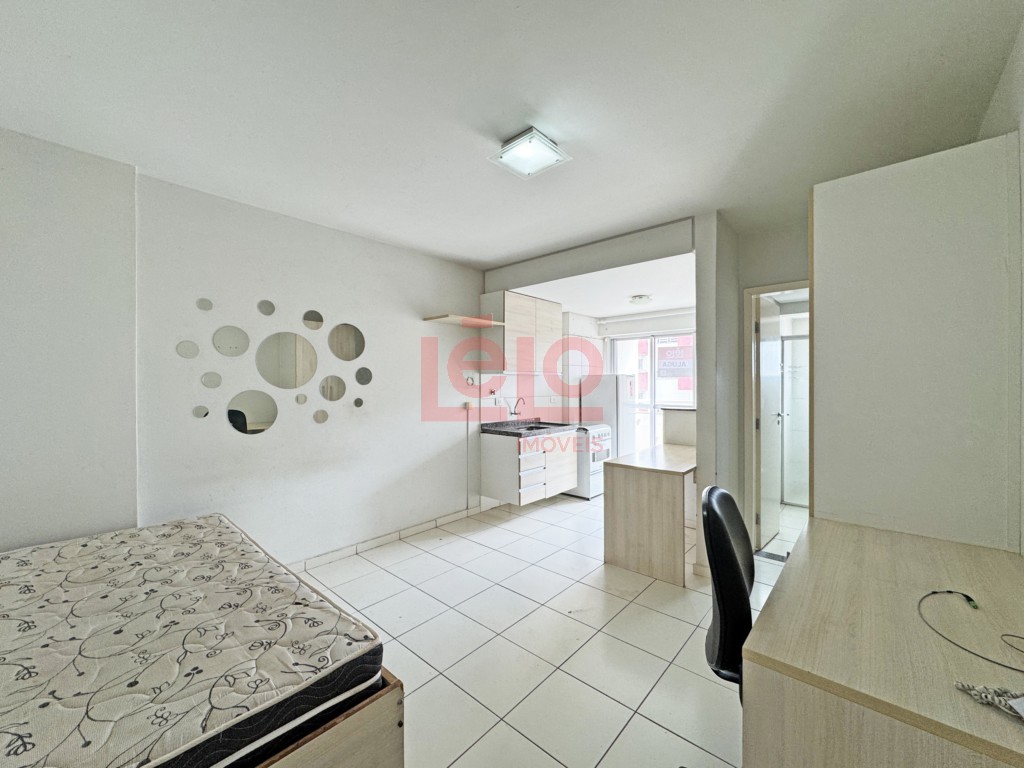 Apartamento para locacao no Zona 08 em Maringa com 45,36m² por R$ 1.500,00