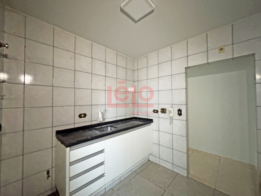 Apartamento para locacao no Vila Bosque em Maringa com 82,41m² por R$ 1.500,00