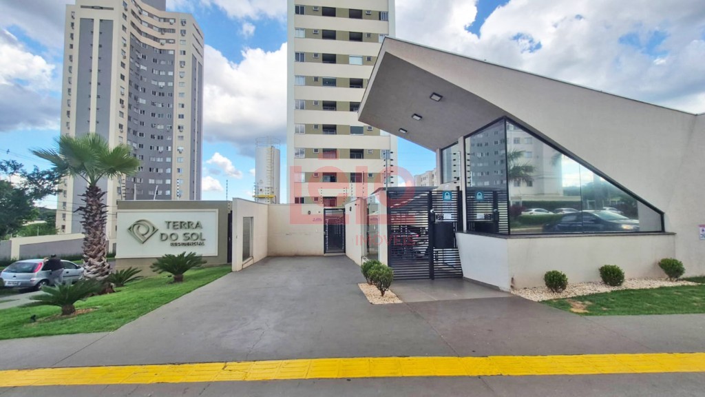 Apartamento para venda no Jardim das Estacoes em Maringa com 82,57m² por R$ 350.000,00