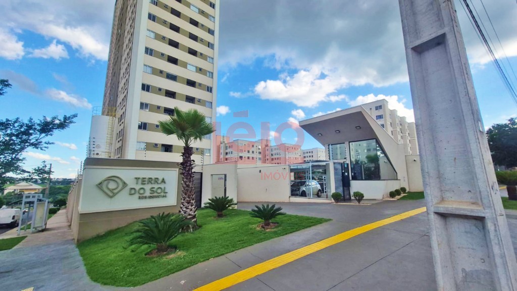 Apartamento para venda no Jardim das Estacoes em Maringa com 82,57m² por R$ 350.000,00