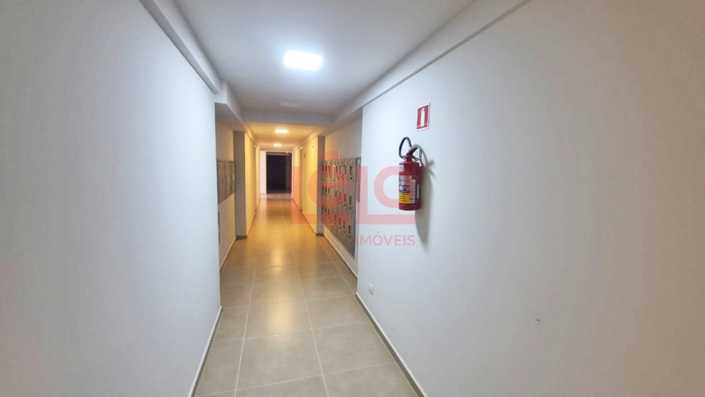 Apartamento para venda no Jardim das Estacoes em Maringa com 82,57m² por R$ 350.000,00