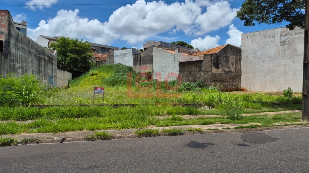 Terreno para venda no Jardim Imperial II em Maringa com 442,69m² por R$ 890.000,00