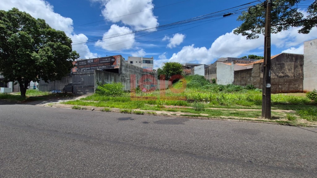 Terreno para venda no Jardim Imperial II em Maringa com 442,69m² por R$ 890.000,00