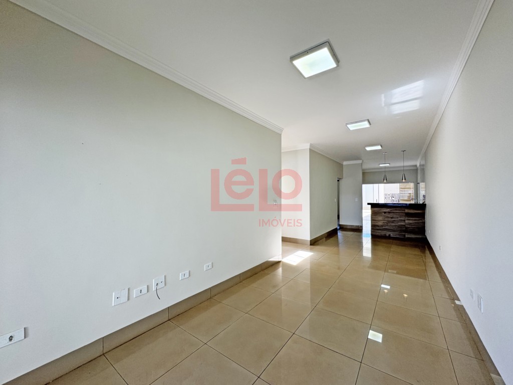 Casa Residencial para locacao no Jardim Paris VI em Maringa com 135,97m² por R$ 2.800,00