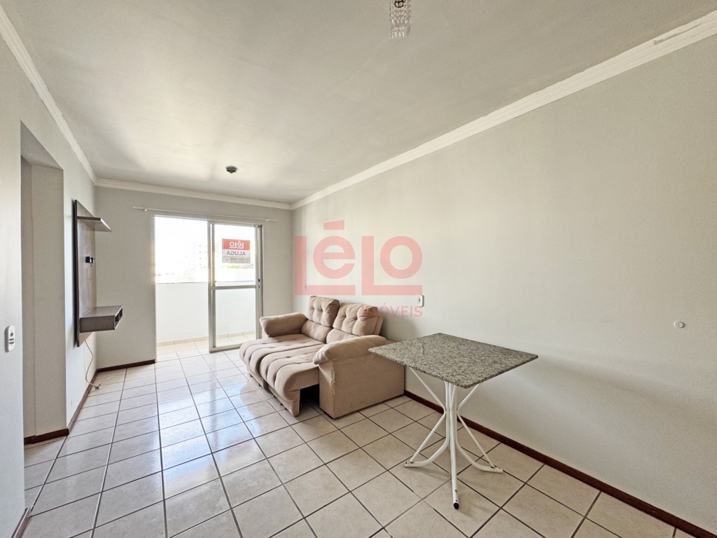 Apartamento para locacao no Zona 07 em Maringa com 91,93m² por R$ 1.800,00