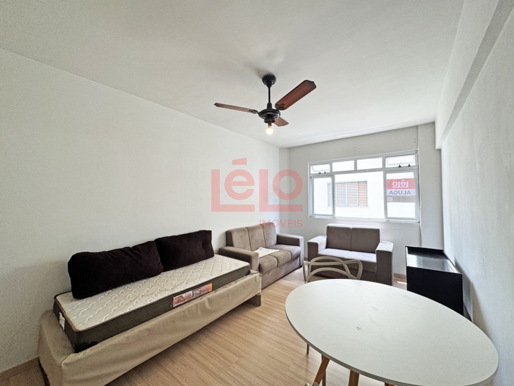 Apartamento para locacao no Zona 07 em Maringa com 90,46m² por R$ 1.400,00