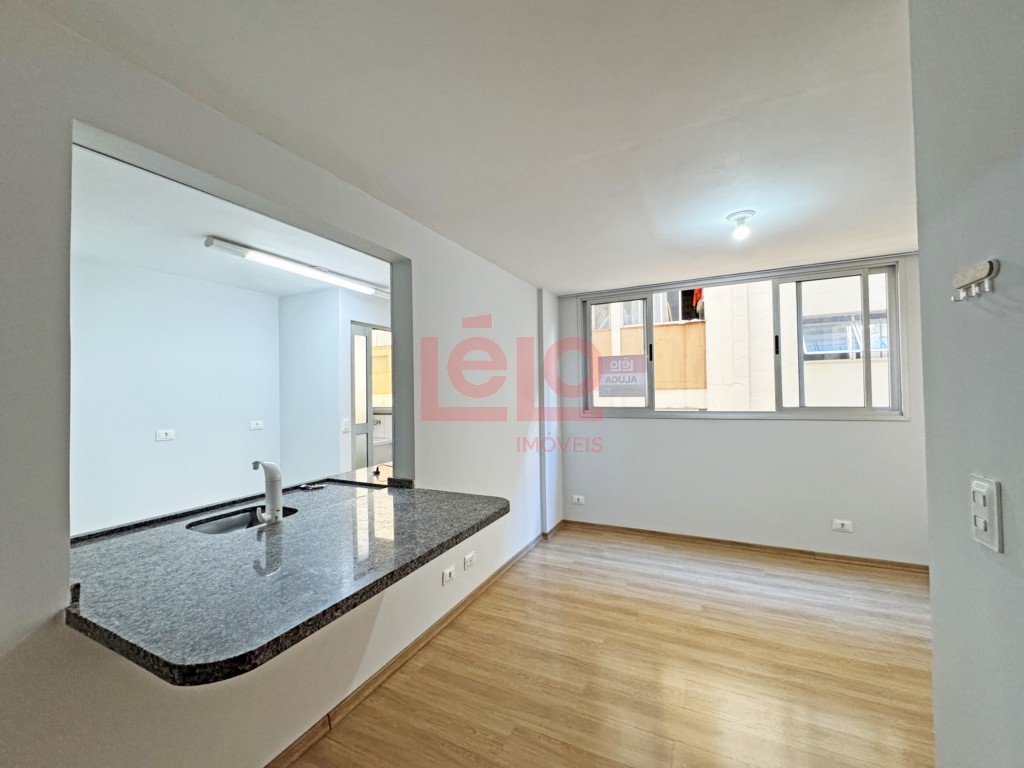 Apartamento para locacao no Zona 07 em Maringa com 116,41m² por R$ 2.000,00