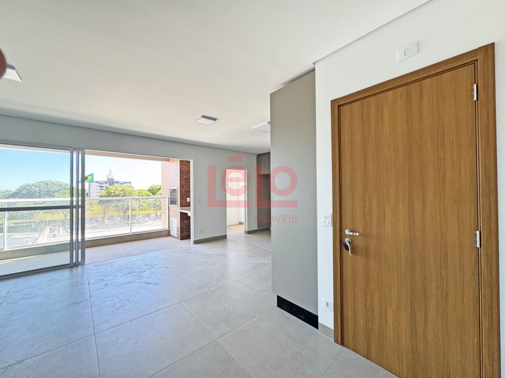 Apartamento para locacao no Zona 07 em Maringa com 180,35m² por R$ 3.500,00