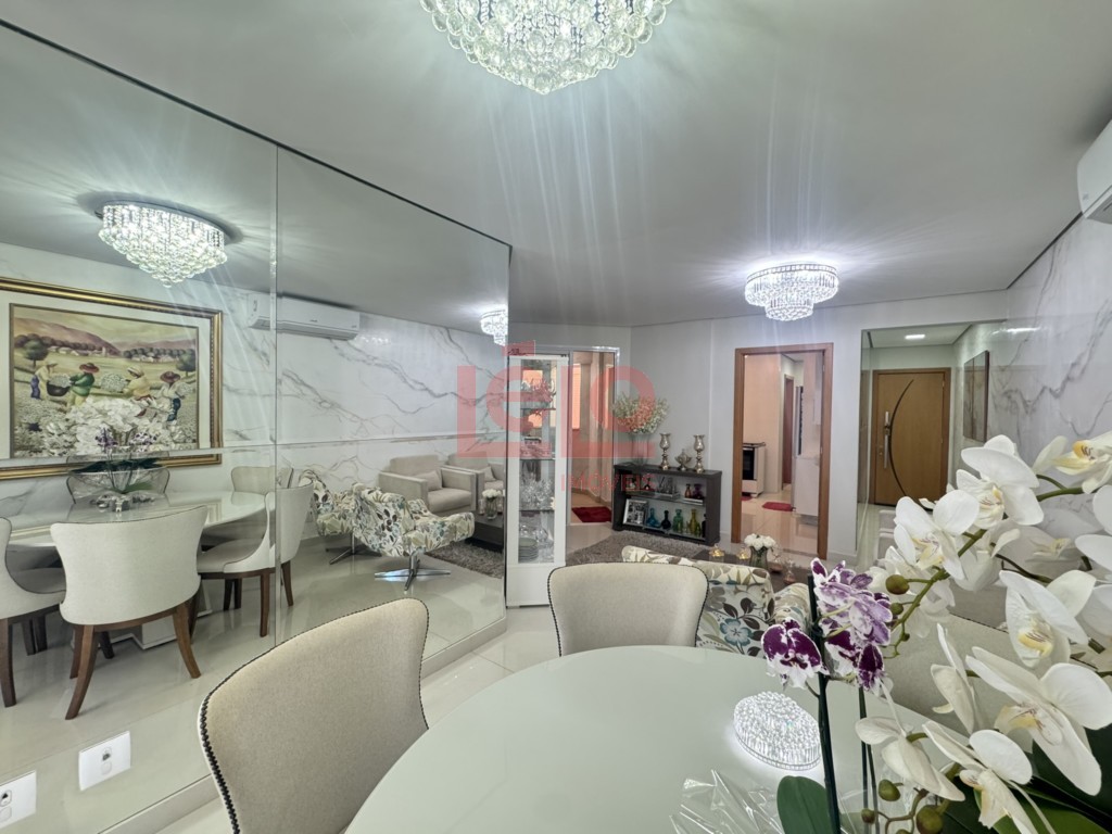 Apartamento para venda no Novo Centro em Maringa com 231,57m² por R$ 1.150.000,00