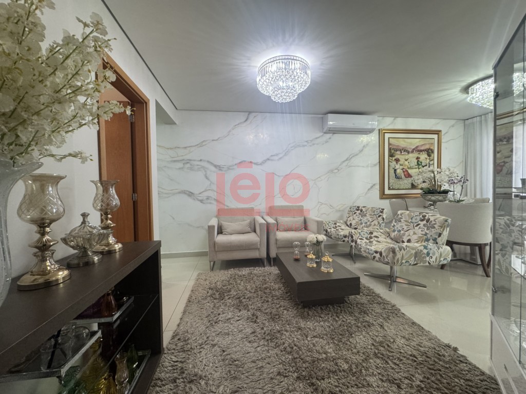 Apartamento para venda no Novo Centro em Maringa com 231,57m² por R$ 1.150.000,00