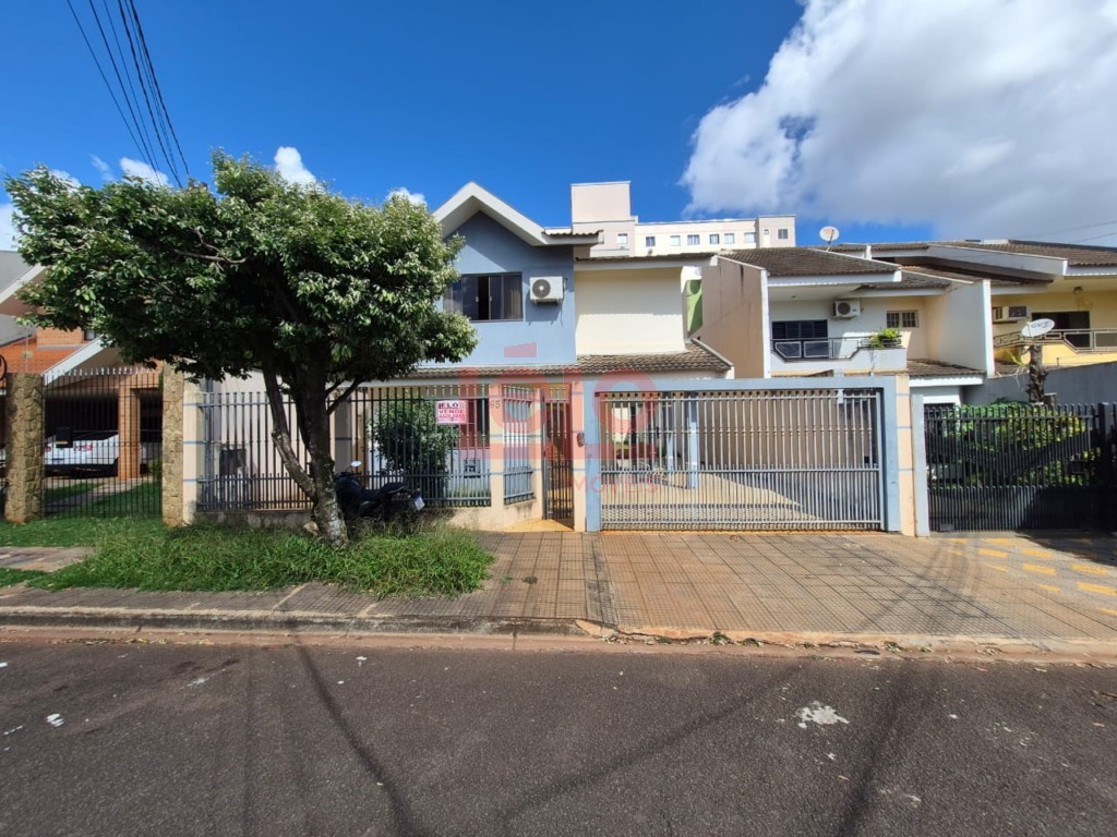 Sobrado para venda no Jardim Imperial II em Maringa com 360m² por R$ 739.000,00