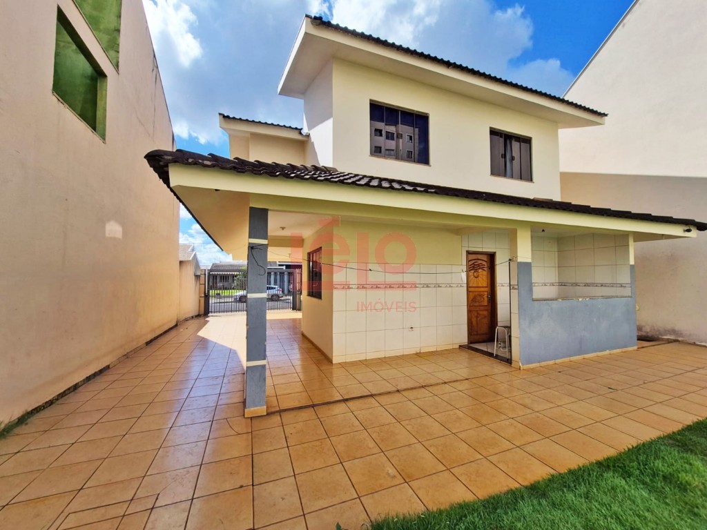 Sobrado para venda no Jardim Imperial II em Maringa com 360m² por R$ 690.000,00