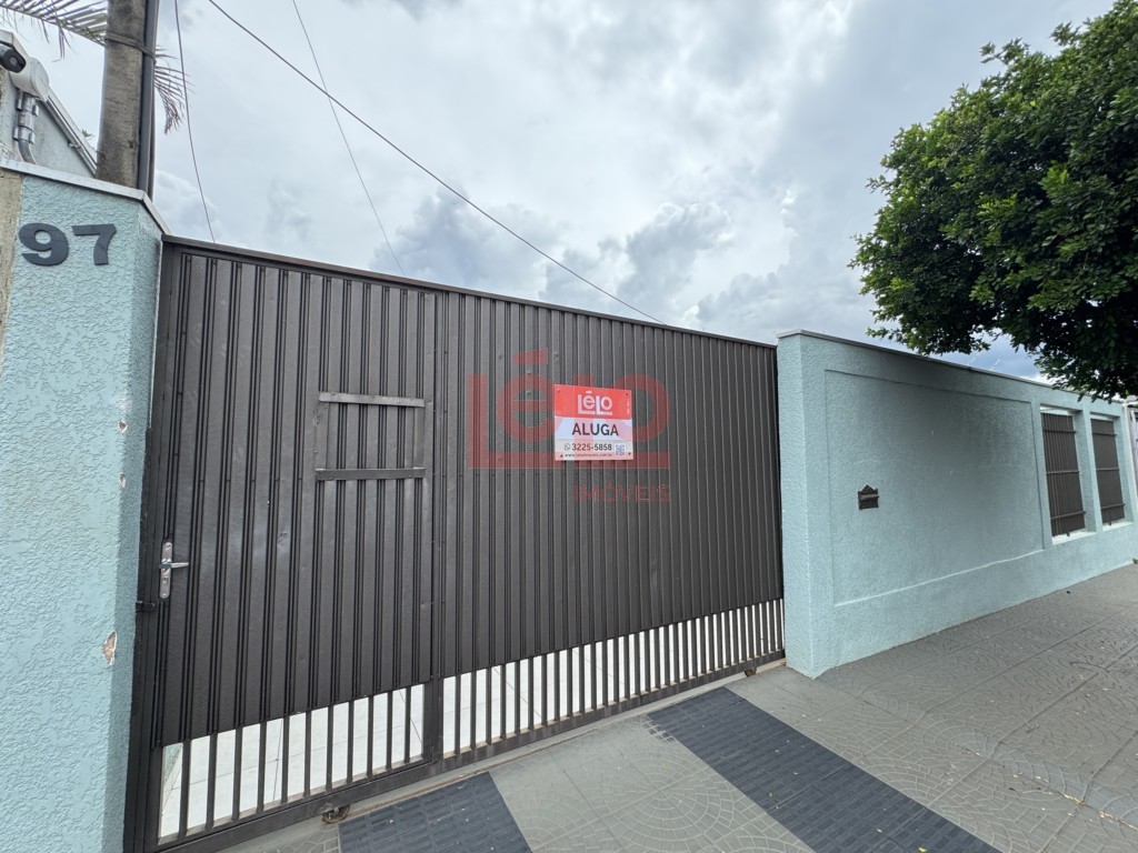 Casa Residencial para locacao no Parque das Laranjeiras em Maringa com 213,36m² por R$ 2.800,00