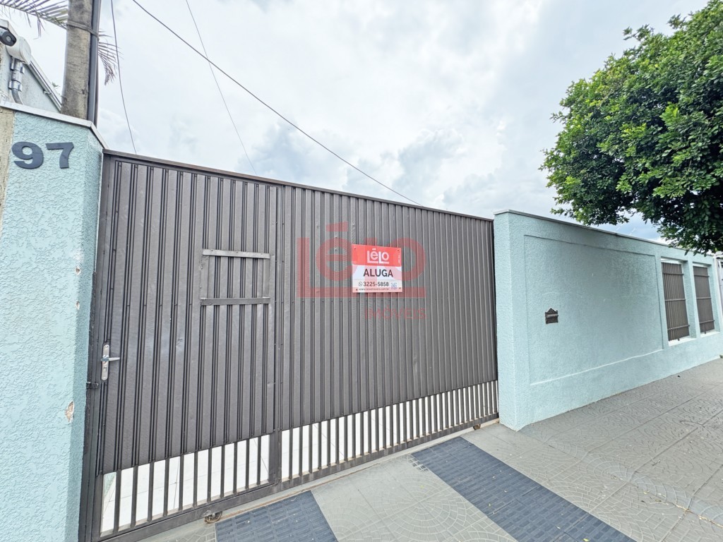 Casa Residencial para locacao no Parque das Laranjeiras em Maringa com 213,36m² por R$ 2.800,00