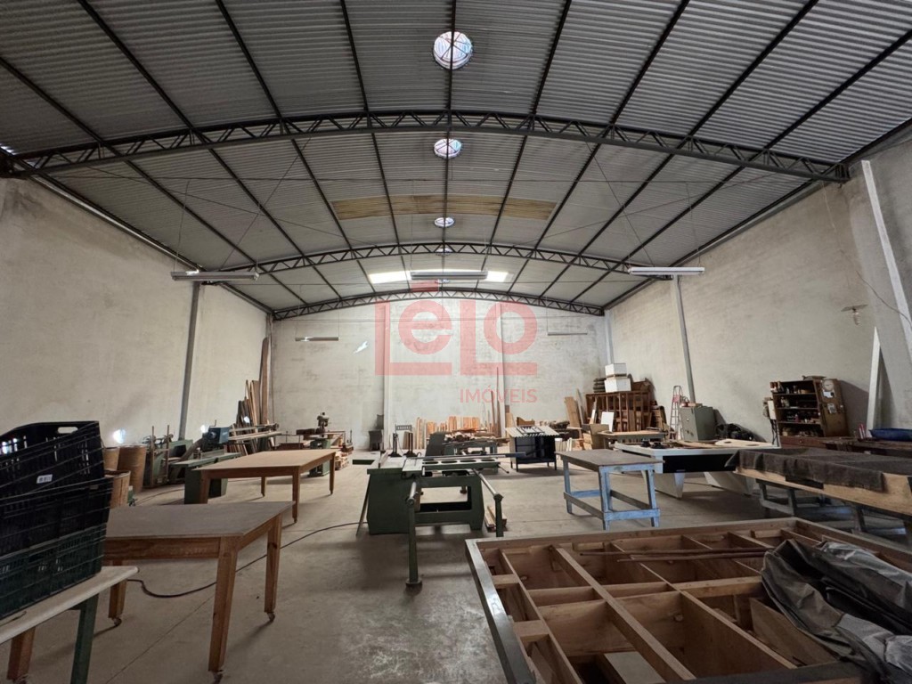 Barracão para locacao no Jardim Higienopolis em Maringa com 440,96m² por R$ 12.000,00